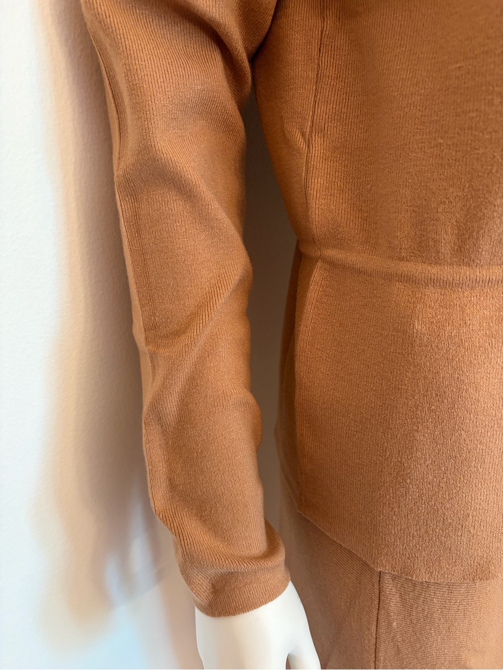 #793 tea n rose Beautiful Two-Piece Knit Skirt Set in Warm Brown. NWT - Picture 6 of 13